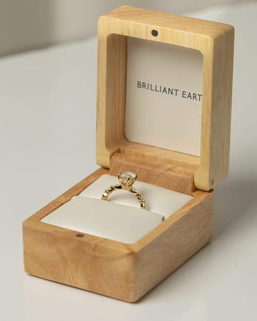 Brilliant Earth logo